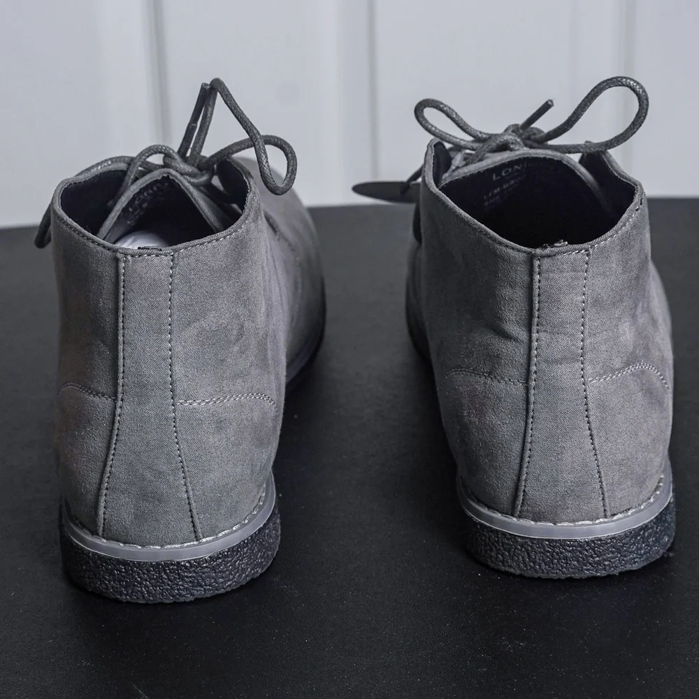 London Fog Grey Suede Boots Chukka Ankle NWT Men's size 10 Lace Up